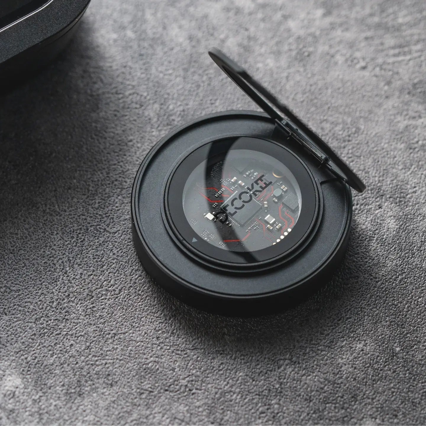 DK-DISK2 (SSD Enclosure+Mobile Phone Stand)